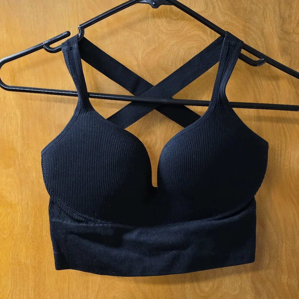 Glowmode FeatherFit Sweetheart Neck Ribbed Black Sports BRA M